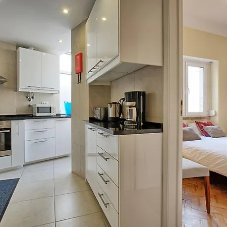 Admiral Dachgeschoss By Interhome * Lisboa