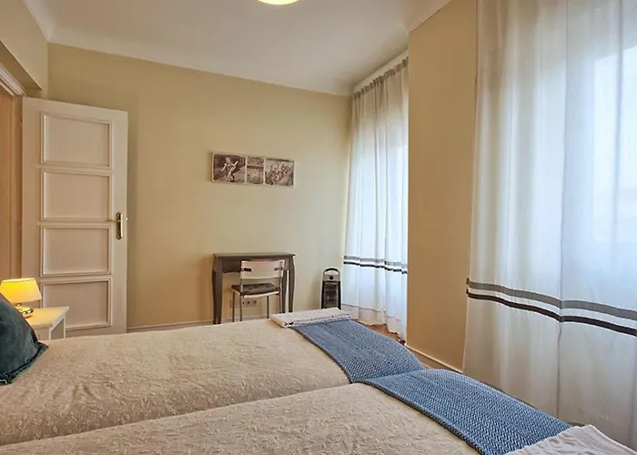 Admiral Dachgeschoss By Interhome Apartment Lisbon