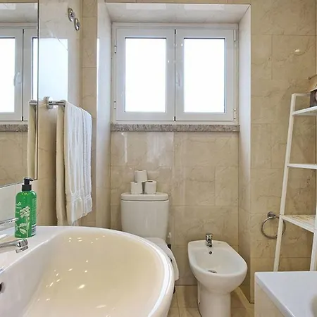 Admiral Dachgeschoss By Interhome شقة Lisboa