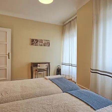Admiral Dachgeschoss By Interhome شقة Lisboa
